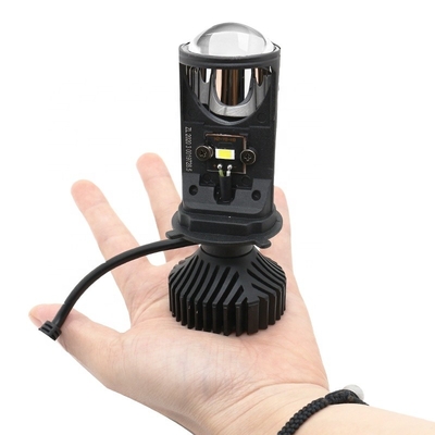 A lâmpada dianteira da névoa do farol do carro do farol do diodo emissor de luz da motocicleta dos faróis H4 YD6 6000K do carro alterou o bulbo 12V do diodo emissor de luz