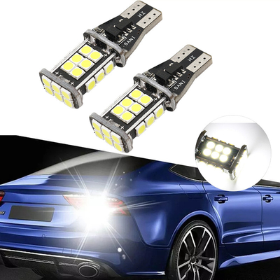 O farol 12V do diodo emissor de luz de T15 3030 24SMD Canbus destaca a inversão da luz do canto do carro