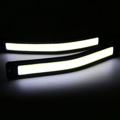 Dia Drl que conduz a espiga conduzida farol 12V da tira de tubo do carro